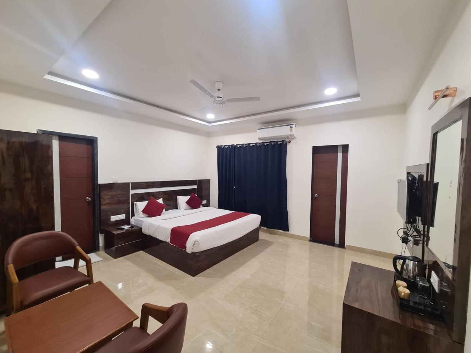 Hill View Hotel By Bil Lonavala Exterior photo